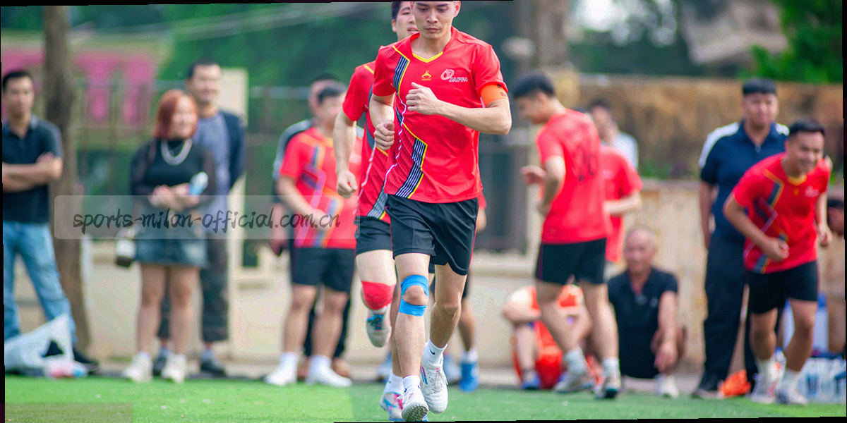 深黑底色上柔和渐变的数据网格与保护性线条纹理